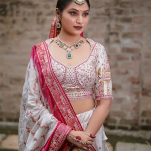 Jewelry Elegant Earrings Promotion Modern Aesthetic Instagram Story (1080 x 1380 px) (3)